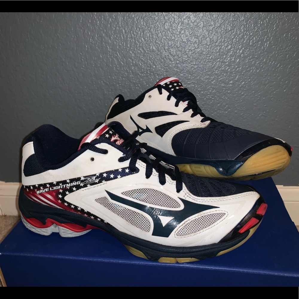 Mizuno Volleyball Shoes